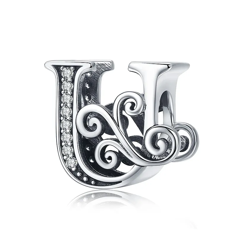 Elegance Vintage Letter U Charm